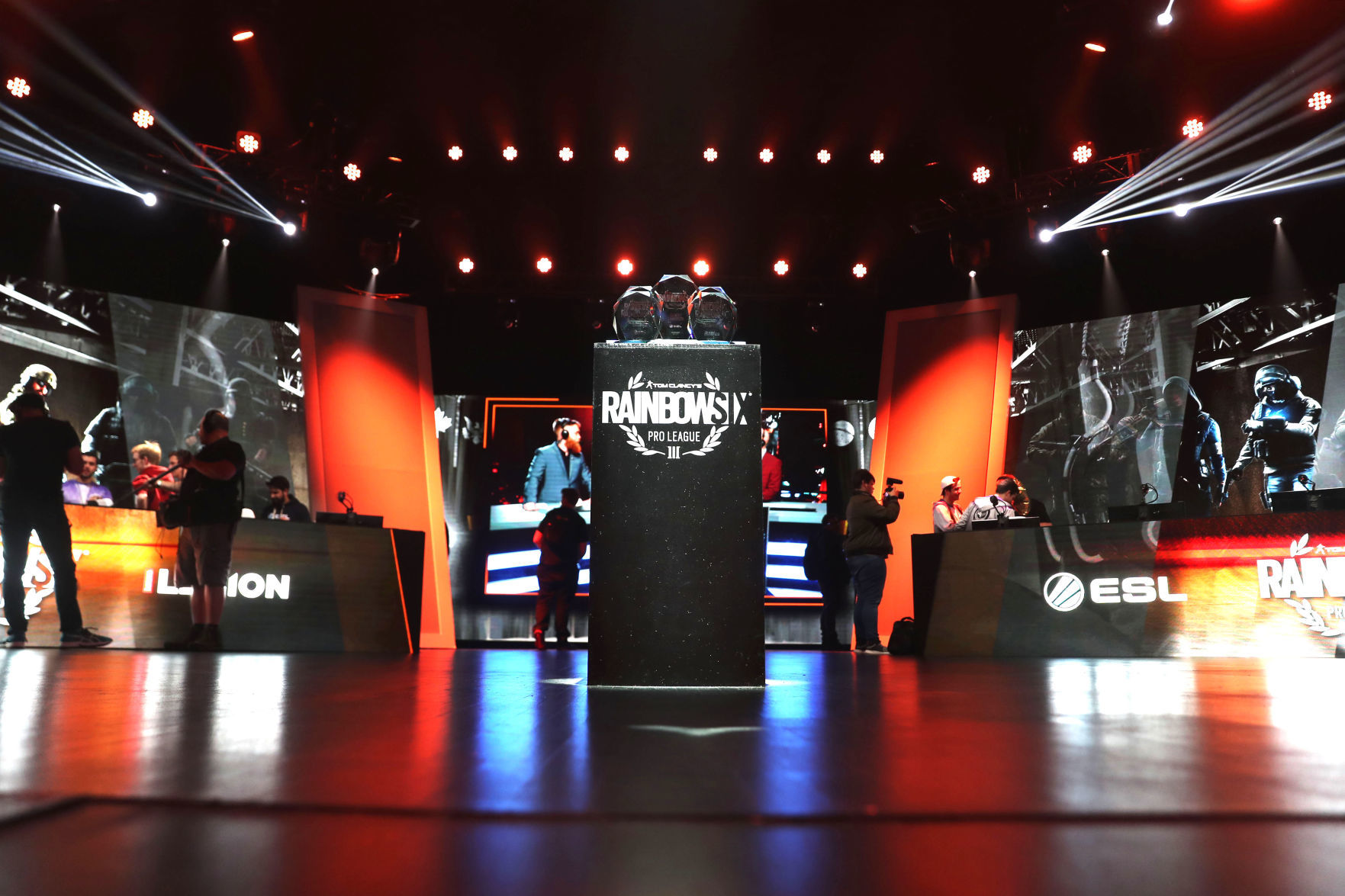 Esports draw sellout crowd in AC
